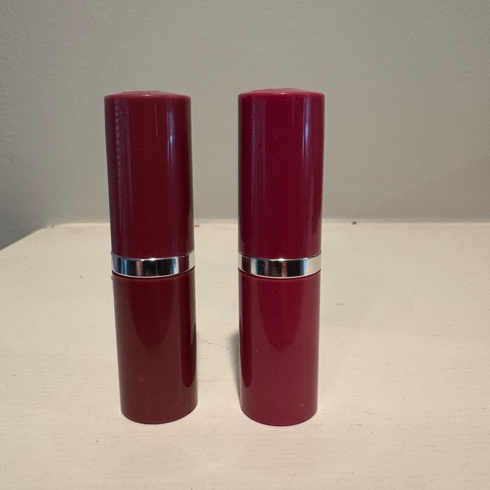 Set of 2 Clinique pop lipsticks